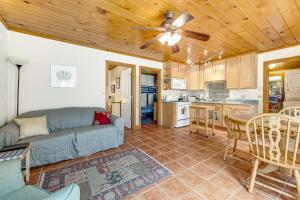 Yosemite Mountain Cottage - 3hvězdičkové hotely ve městě Groveland