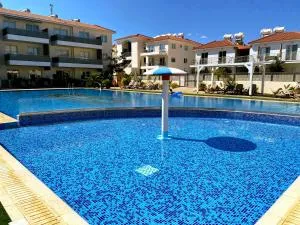 Domino Blue Apartment - Paralimni