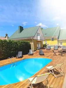 SAULES SVECIU NAMAI - Каркле