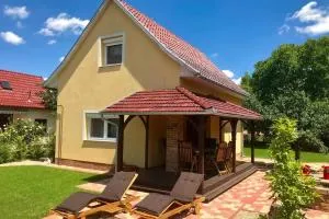 Cédrus Nyaralóház, Gyopárosfürdő - Gádoros