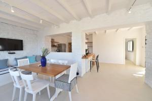 Elegant Paros Villa Junior Villa Sea View Sea Views Stunning Property Santa Maria Paros Greece