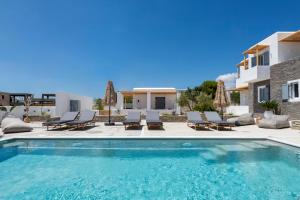 Drios Luxury Studios Paros Greece