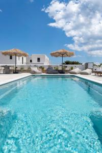 Drios Luxury Studios Paros Greece