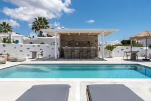 Drios Luxury Studios Paros Greece