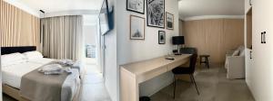 Junior Suite with Balcony (2 Adults) room in Hotel Caballero