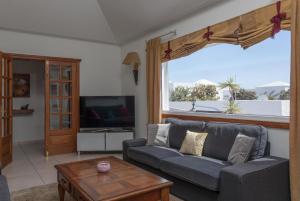 VILLA ALKI by Buenavilla