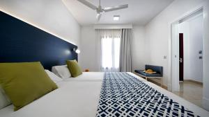 Junior Suite room in Broncemar Beach