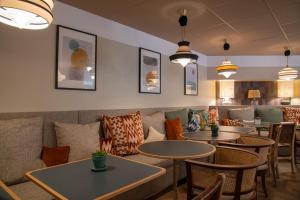 Hotels Novotel Suites Nice Airport : photos des chambres