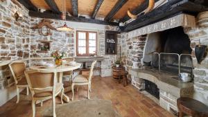 Lovely Rustic Villa Katarina with 2 pools