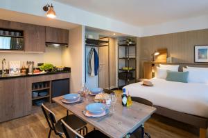 Hotels Novotel Suites Nice Airport : photos des chambres