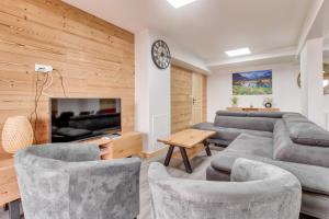 Appartements A 80m des pistes, bel appartement pour 15 : photos des chambres