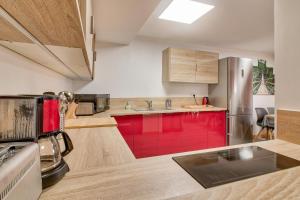 Appartements A 80m des pistes, bel appartement pour 15 : photos des chambres