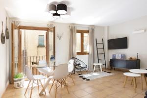 Lets Holidays new apartment close to the beach