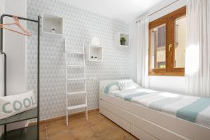 Lets Holidays new apartment close to the beach