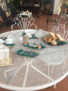 Accardi House Searooms