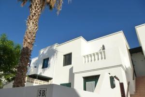 El Pasadizo - The secret passage-Puerto del Carmen