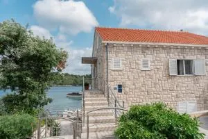 Guesthouse Kamarin - Polače