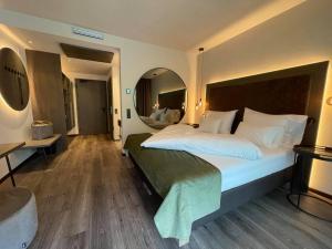 Deluxe Double Room room in Appius Design Suites B&B