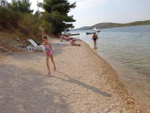 Apartment in Grebaštica with sea view, balcony, air conditioning, WiFi (3571-4)