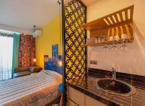 Studio (2 Adults)