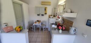 APHRODITE studios & apt with pool Paxoi Greece