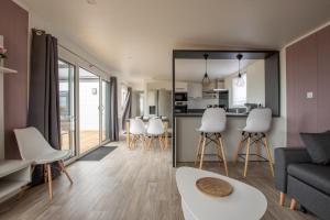 Chalet pour 6, résidence de vacances avec piscine