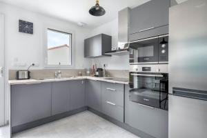 Maisons de vacances Maison moderne pour 7 personnes a Saint-Michel-Chef-Chef : photos des chambres