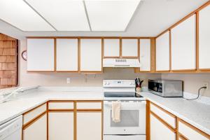 Sea Colony - 802 Wimbledon