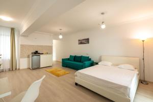 North Club Apartments II