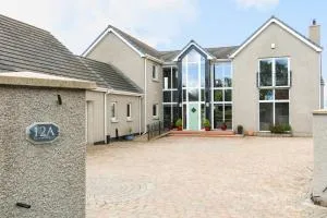 Red Robin's Annex - 莫伊拉