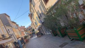 Appartement centre ville St Maxime, plage à pied