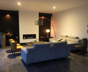B&B / Chambres d'hotes HOTELYA - Lille Villeneuve d'Ascq : photos des chambres