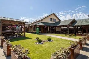 Praktik Hotel & Restaurant - 科松