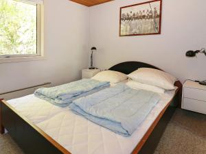 8 person holiday home in Hadsund