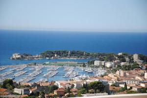 Studio Bandol Centre 2 étoiles idéal emplacement