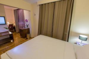 Double Room room in Hotel M