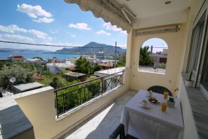 Aias luxury apartment Salamina Greece