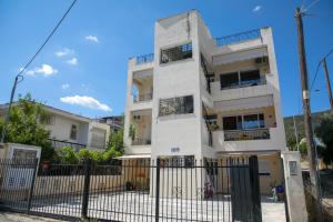 Aias luxury apartment Salamina Greece