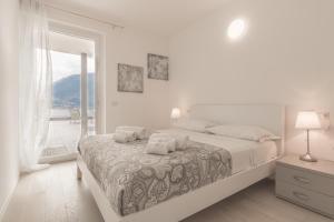 Apartment Azalea - Cremia