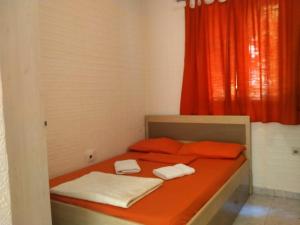 Economy Quadruple Room room in Orange Villa Hotel