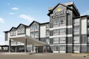 Microtel Inn & Suites by Wyndham Estevan - Carnduff