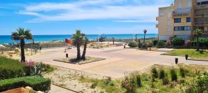 Appartements Appartement d'une chambre a Le Barcares a 50 m de la plage avec vue sur la mer et wifi : photos des chambres