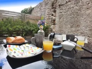 kérentrée - Appartement en centre ville avec terrasse et parking privé - Langéréguin