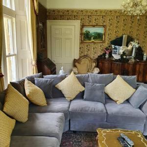 Historic Manor House - Sleeps 16 - Pool & Hot Tub