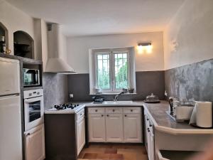 Appartements Provence chic, piscine naturelle, detente spa - jacuzzi pour 2 : photos des chambres