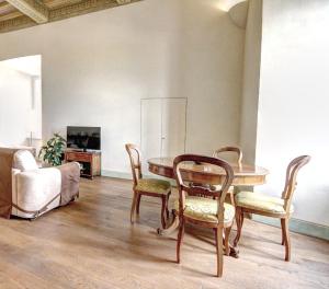 Palazzo Bichi Ruspoli-Historical Home-Very Central