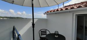 Nazaré Historic Beach House-1 minute to the beach