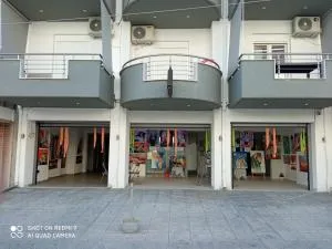 Artistic Rent Rooms & Apartments - 尼亚·卡利克拉提亚