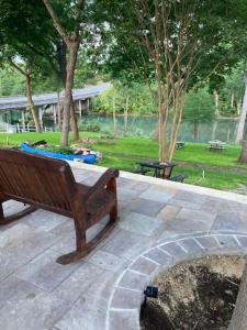 Horseshoe Riverside Lodge