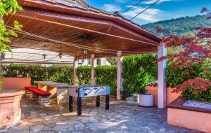 Apartments and Rooms Lago Rupa